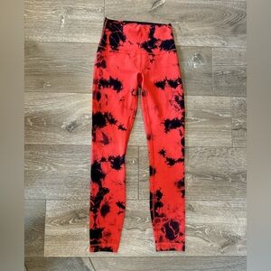 Lululemon Wunder Train High-Rise Tight 25" *Wash
Tie Dye Carnation Red Black